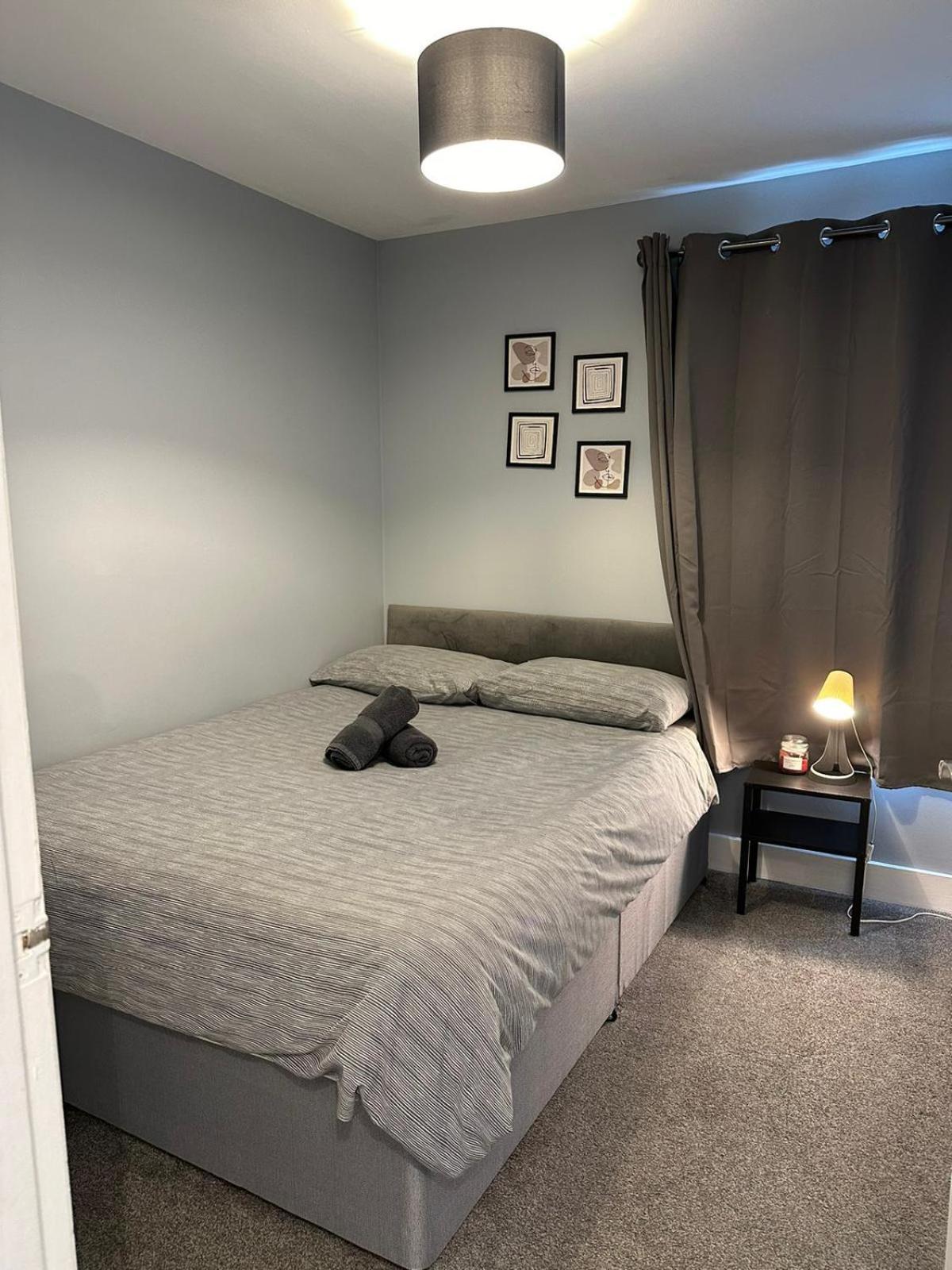 Cosy 2 Bedrooms Apartment 런던 외부 사진